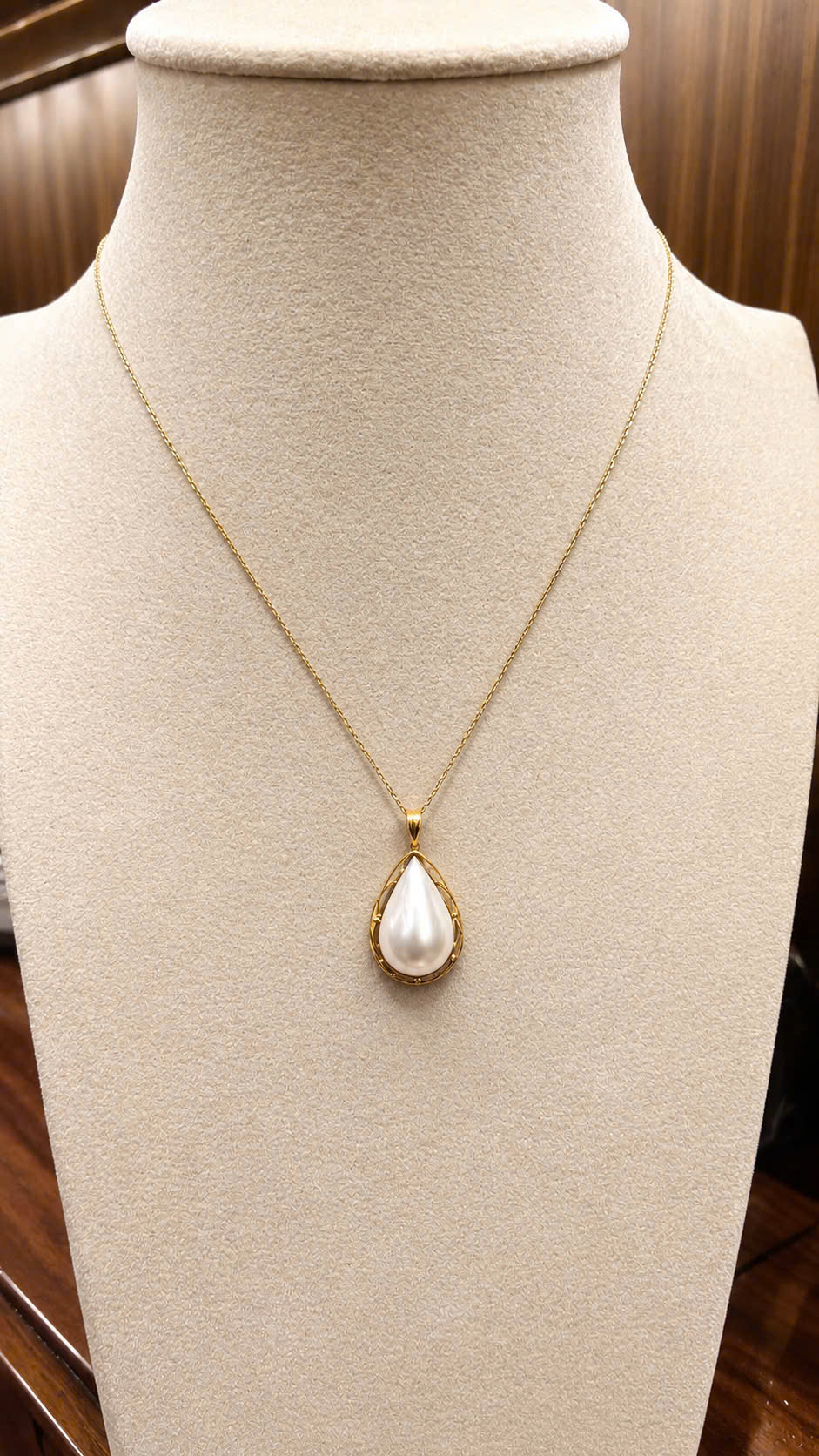 CÔNG TY TNHH LUXGEMS